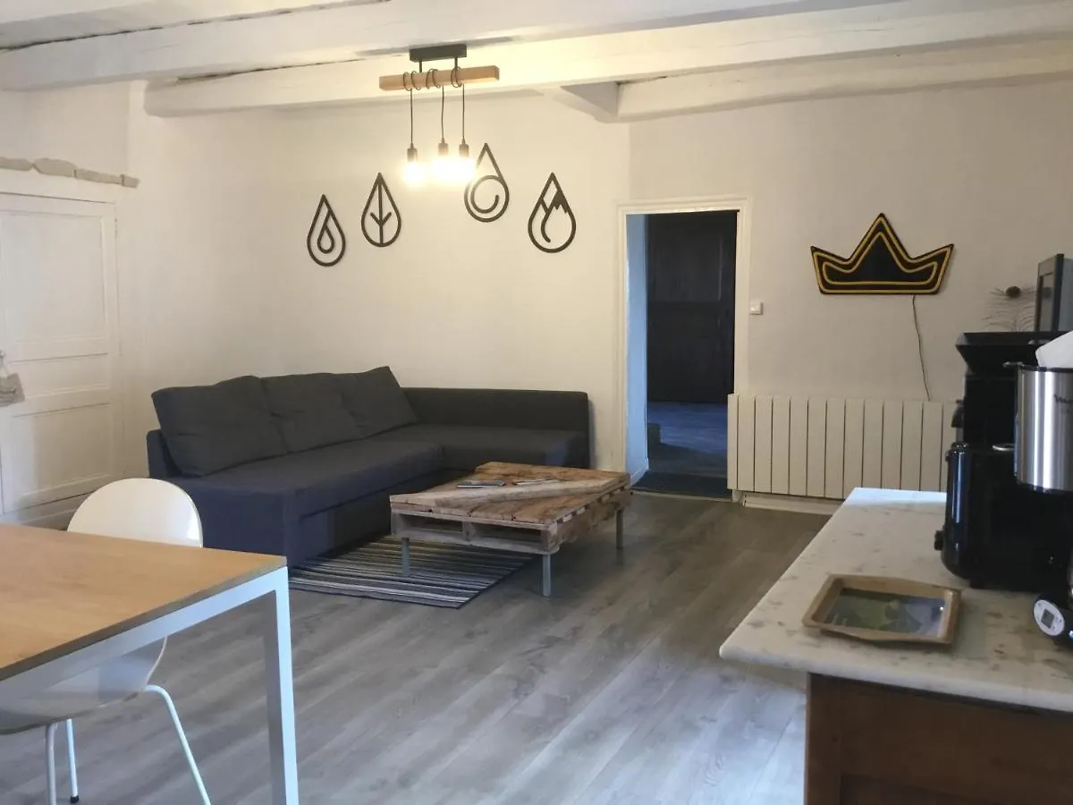 Gite De La Sagne Apchat 0*,  France